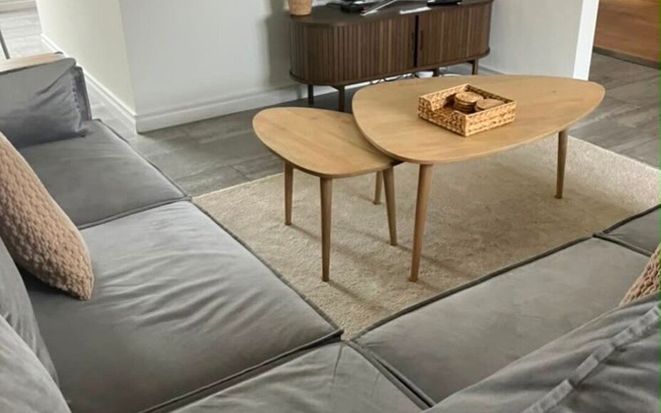 Dans un complexe unique (projet de rénovation d'une école primaire), nous vous proposons ce charmant appartement duplex comprenant : un séjour particulièrement lumineux avec cuisine ouverte (entièrement équipée) et accès à une spacieuse terrasse 