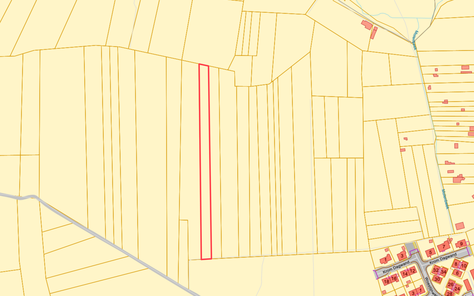 LEEMANS IMMOBILIËN vous propose le terrain agricole suivant d'une superficie de 37 ares 65 ca. 

Parcelle située dans la zone VEN (voir Kravaalbos à proximité). 

Largeur environ 13 m - profondeur environ 273 m.  

Le terrain agricole est loué. Veuil